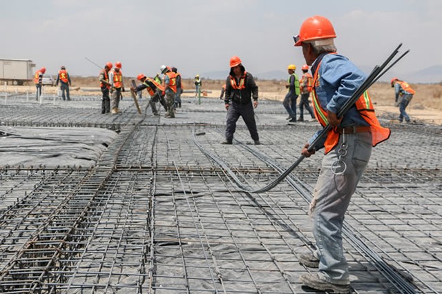 El Gobierno pagará con bonos las deudas de obra pública