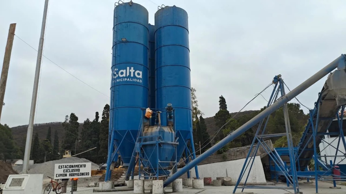 La planta municipal ya permite renovar hasta 30 cuadras por mes