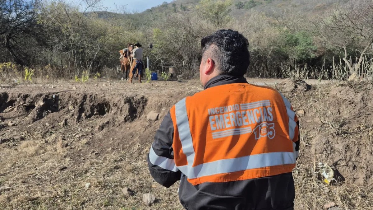 Multaron a un hombre por intentar quemar basura en una zona de pastizales