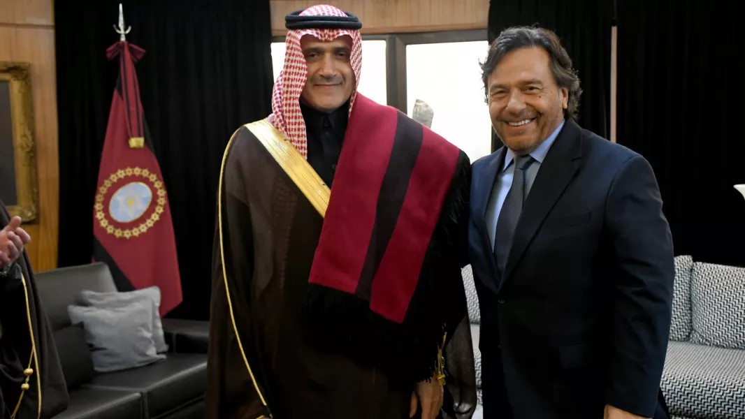 Salta busca inversiones sauditas para minería y hospitales