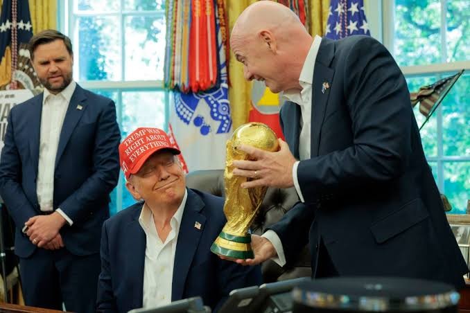 Polémica Mundial: La FIFA levantó la sanción al goleador de Estados Unidos tras  llamada de Trump