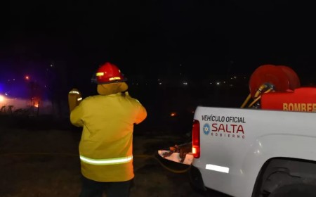 Más de 1.300 llamados al 911 por incendios y los fuertes vientos