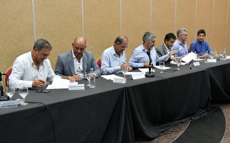 El Gobierno inicia este lunes las paritarias sectoriales