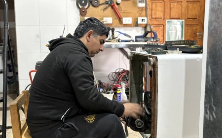 ¿Necesitás un plomero o electricista? Ahora podés encontrarlo por WhatsApp