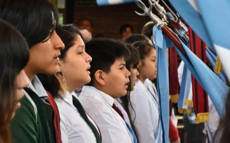 Más de 450 mil estudiantes inician el segundo semestre