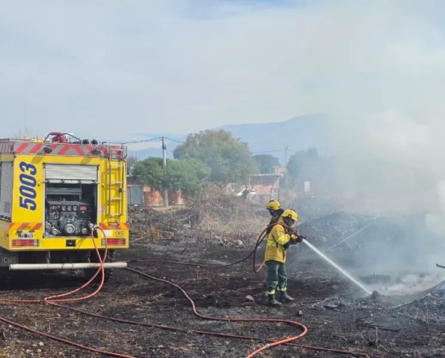 Incendios arrasaron 18 hectáreas en Campo Quijano y encendieron la alerta en Capital