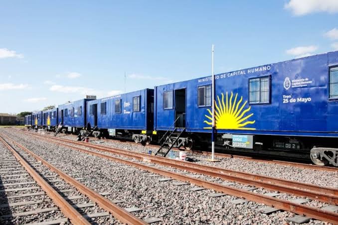 El Tren 25 de Mayo llega a Campo Quijano