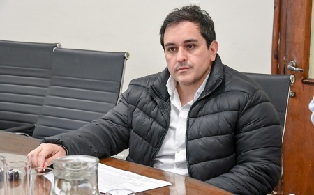 Quinteros no puede garantizar que no será candidato del oficialismo
