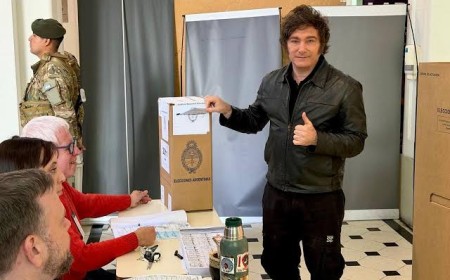 Milei cae al 31,4%, pero la oposición no capitaliza el desgaste