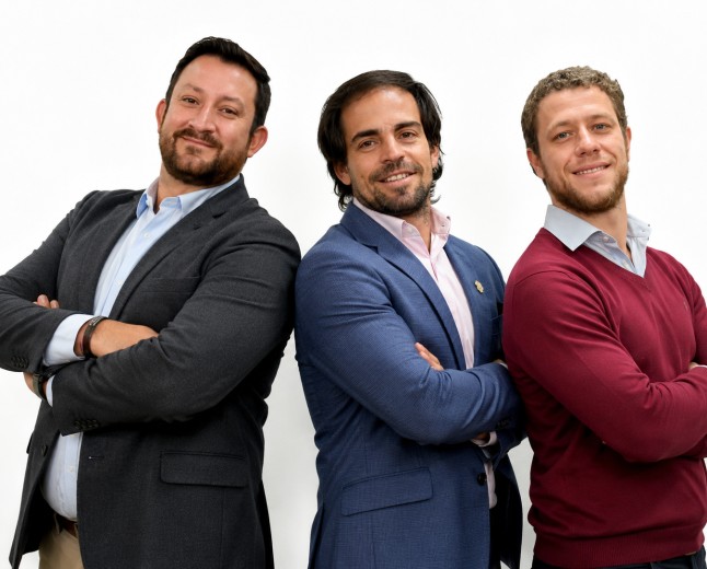 Funcionarios, aura y el prejuicio sobre los jóvenes
