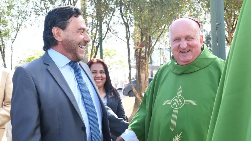 Sáenz pidió un lugar especial para los peregrinos en la procesión