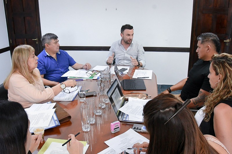 Buscan prohibir la publicidad de apuestas en espacios municipales