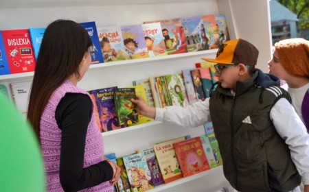 Martel, Narda Lepes y Periodistán llegan a la Feria del Libro