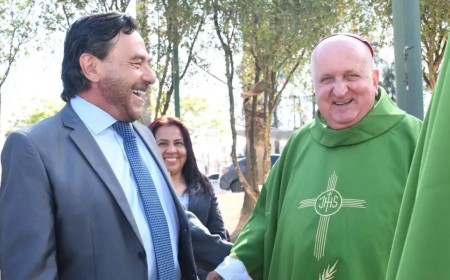 Sáenz pidió un lugar especial para los peregrinos en la procesión