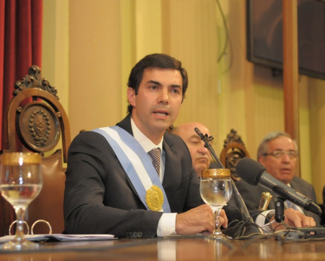 La deuda que dejó Urtubey vuelve al Senado junto a un crédito por US$100 millones