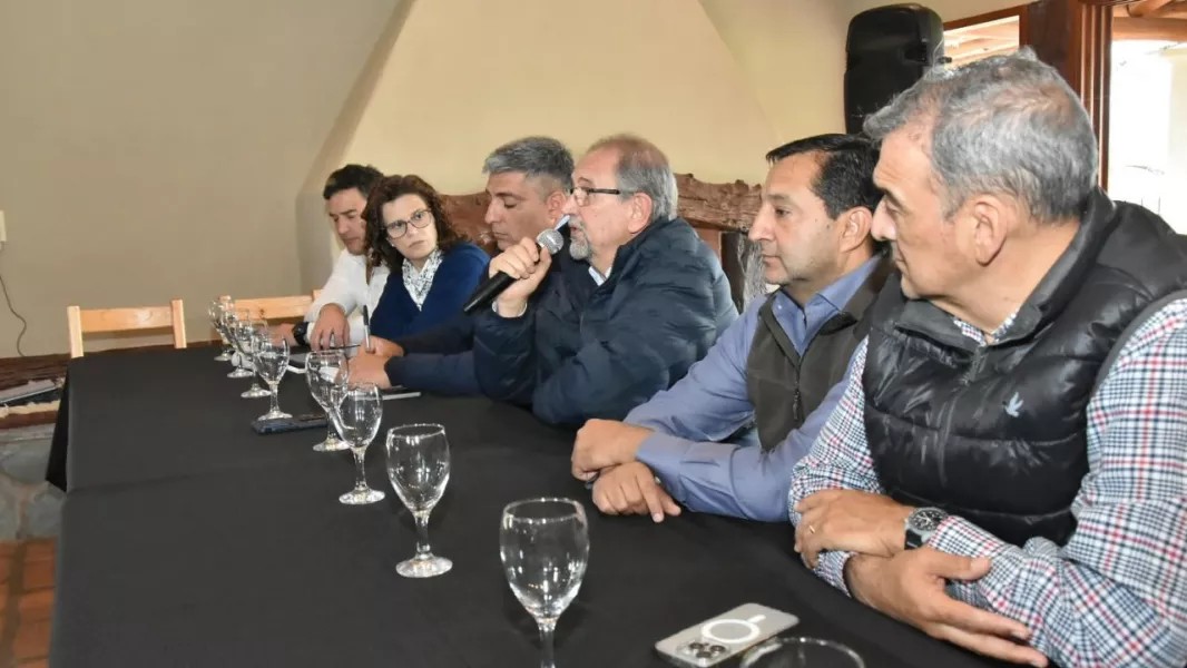 Presupuesto 2027: Sáenz reúne a los intendentes y promete más obras