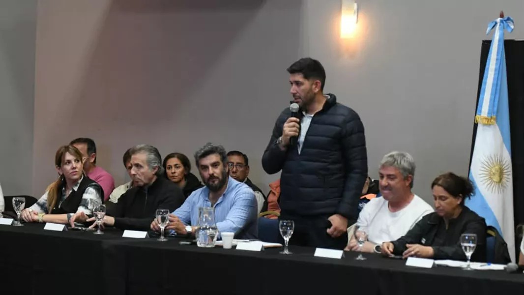 Acuerdan protocolos de evacuación ante posibles inundaciones