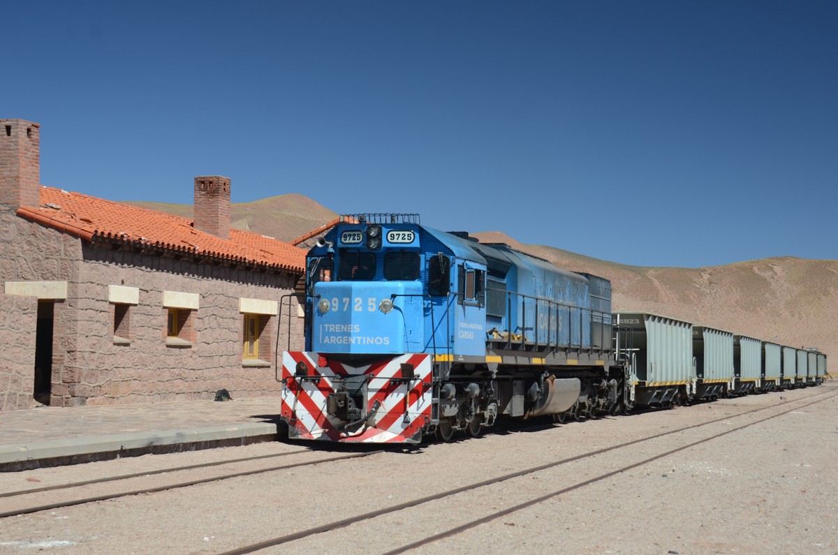 Belgrano Cargas: Sáenz logra abrir negociaciones con Nación por los ramales C-14 y C-15