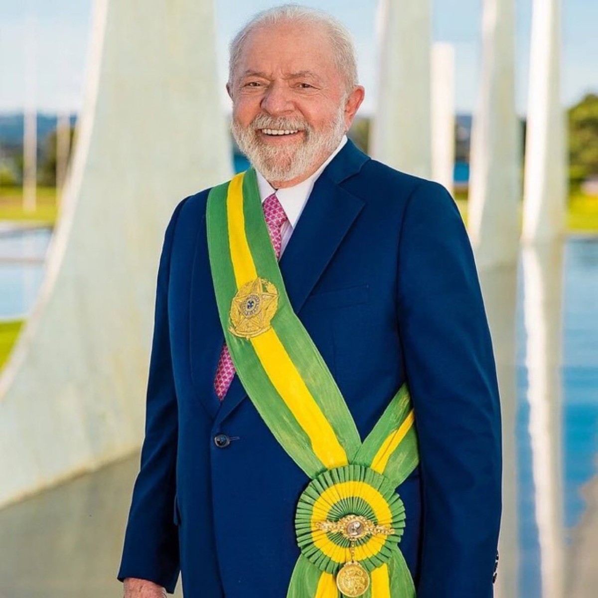 Lula ganó en Brasil y frenó el avance de la derecha