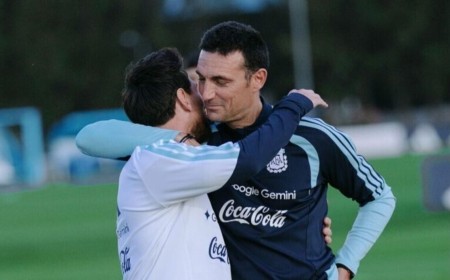 Scaloni estuvo en el principio y en el final de Messi