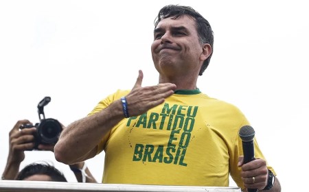 Flavio Bolsonaro derrotó a Lula y Brasil va a balotaje