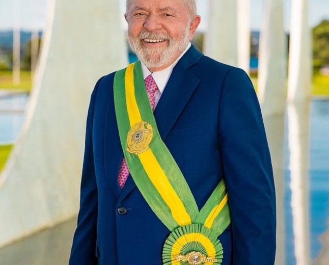 Lula ganó en Brasil y frenó el avance de la derecha