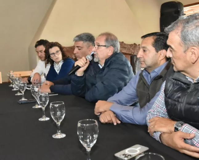 Presupuesto 2027: Sáenz reúne a los intendentes y promete más obras