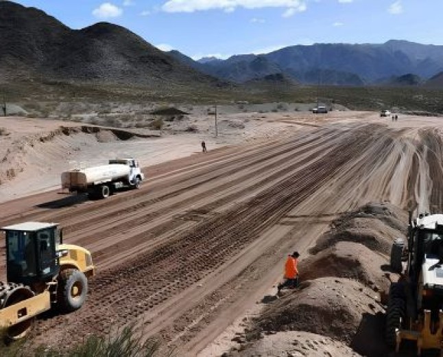 Salta terminará con fondos propios otro tramo de la ruta 40