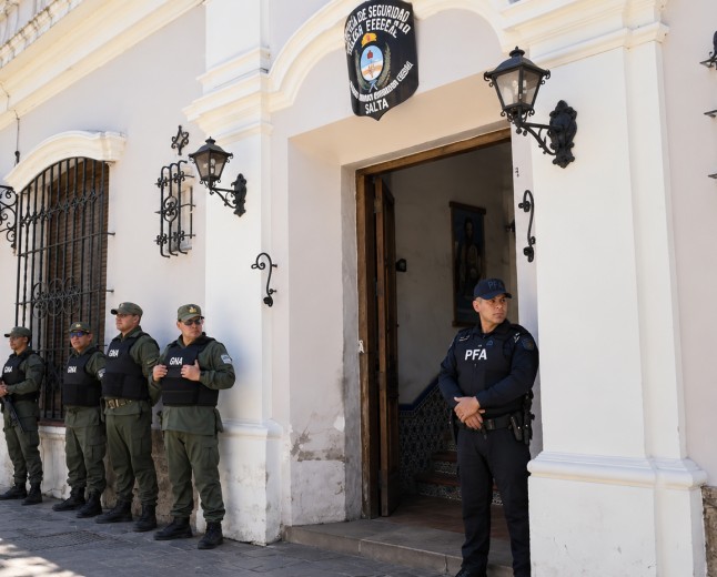 Allanan la Policía Federal en Salta por presuntas coimas