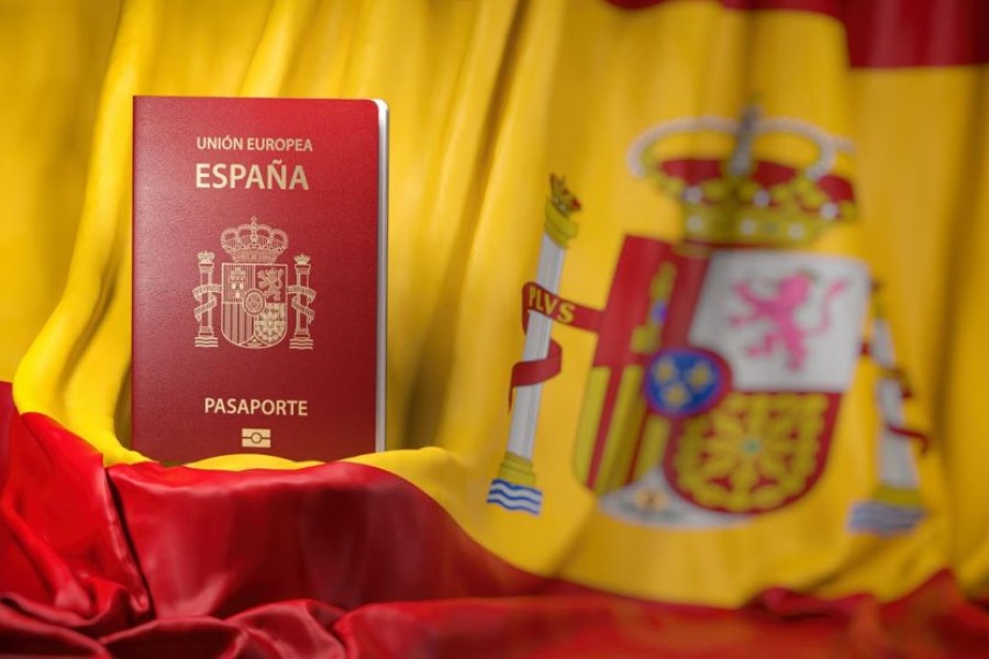 España impide votar a más de 163.000 nacionalizados por la ley de nietos